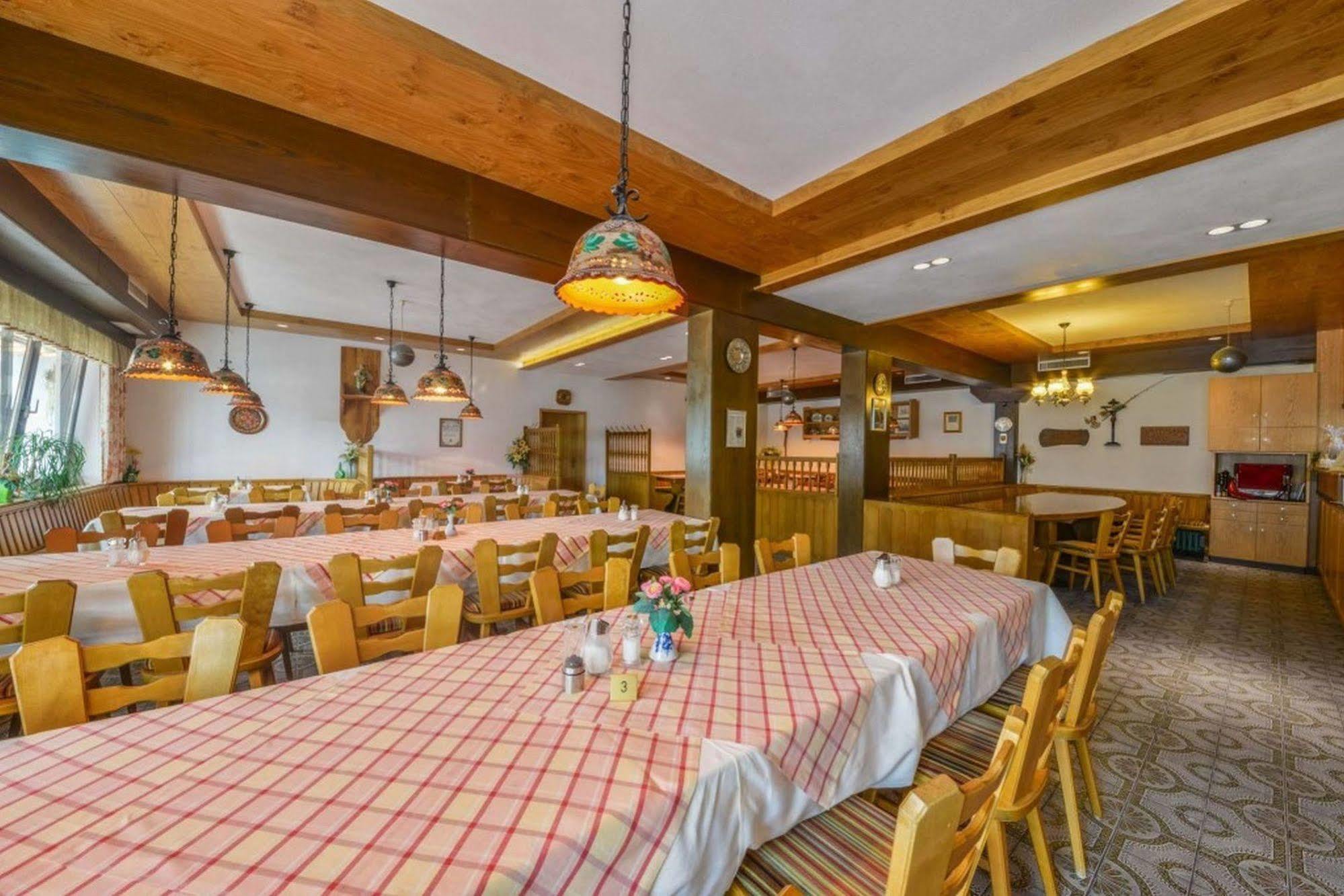 Hotel Gasthof Heckl Kinding Exterior foto